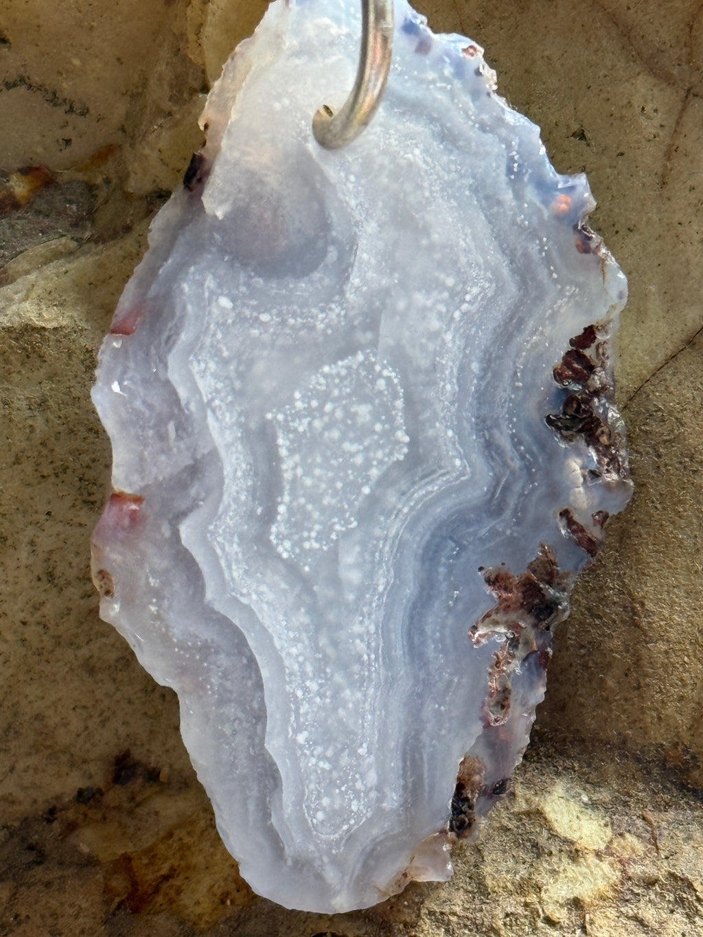 Calandria Agate Pendant