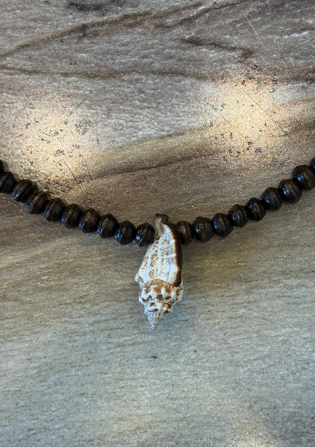 Conch Necklace with Wooden Beads