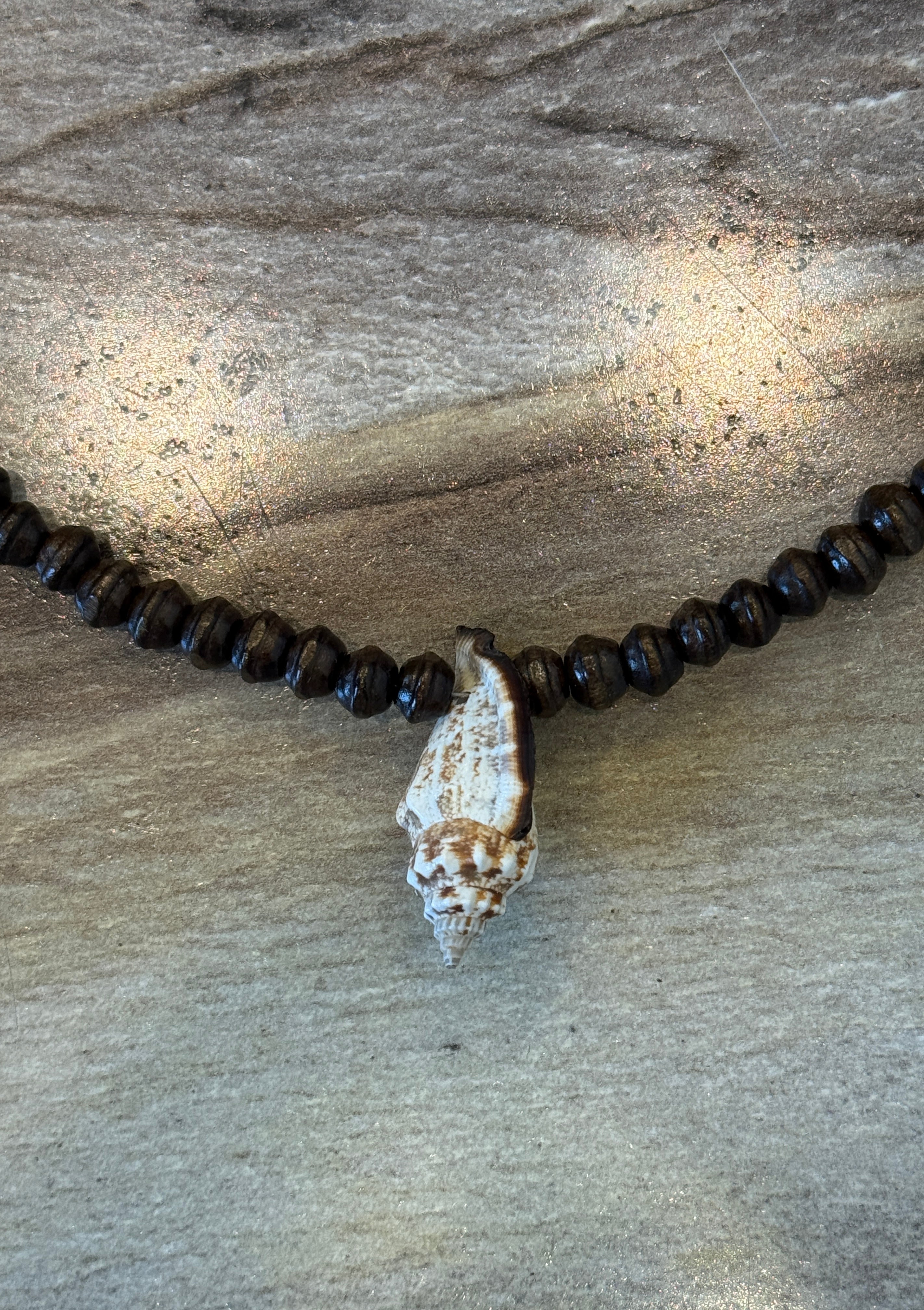 Conch Necklace with Wooden Beads